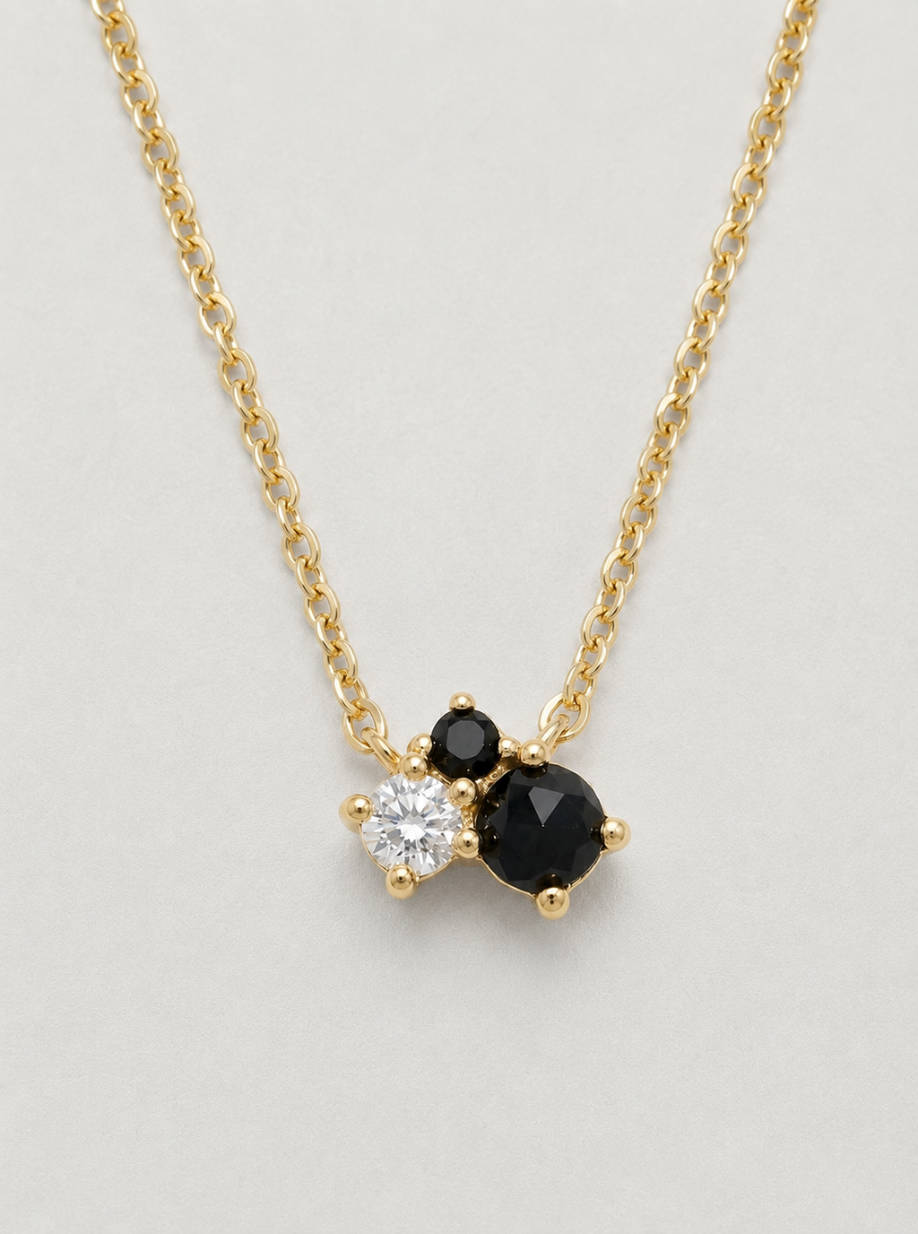 Chic Triple-Stone Contrast Necklace