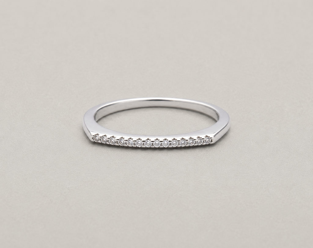 Silver Knife-Edge Pavé Ring
