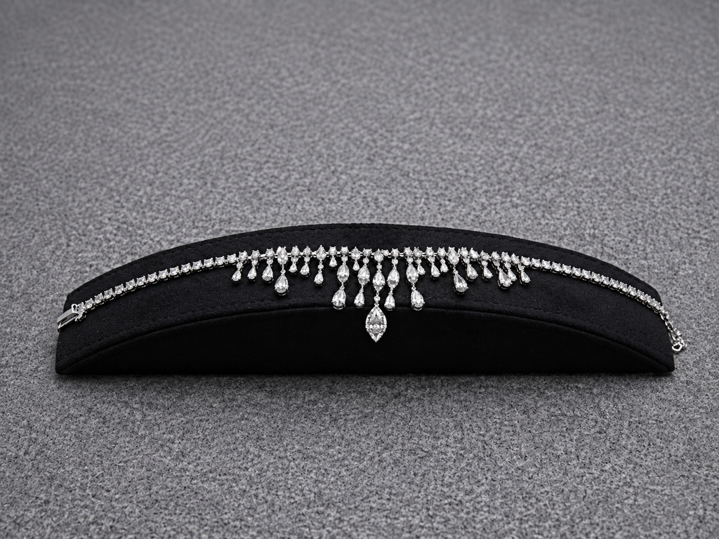 Chandelier Design Pear-Cut Crystals Set
