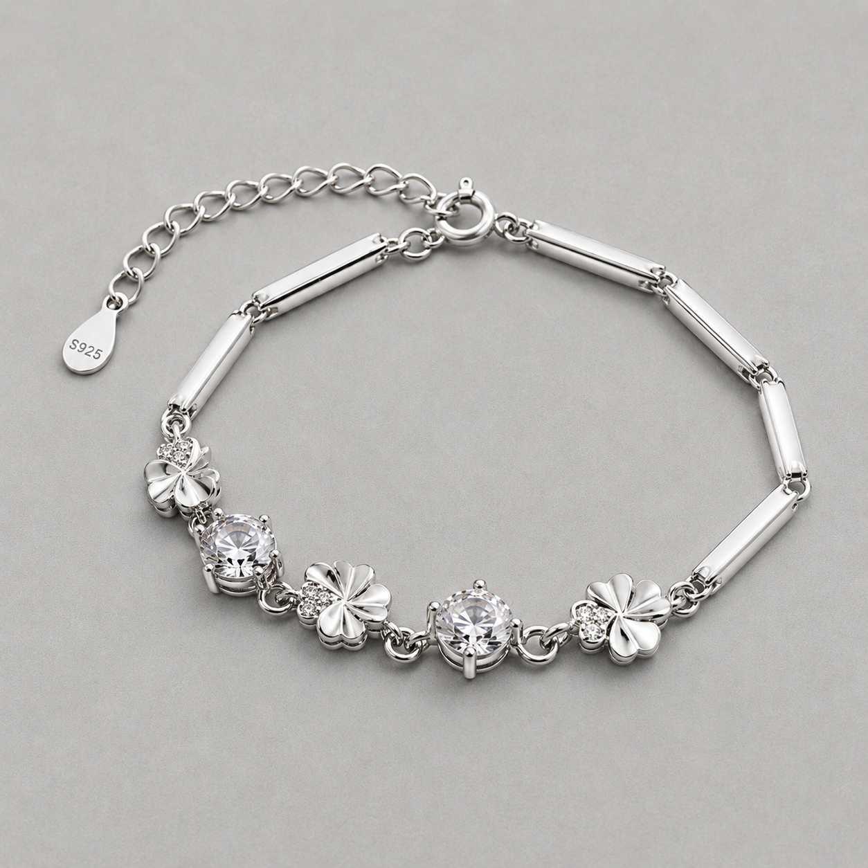 Clover Crystal Bracelet