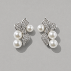Modern Cream Pearl Petal Drops