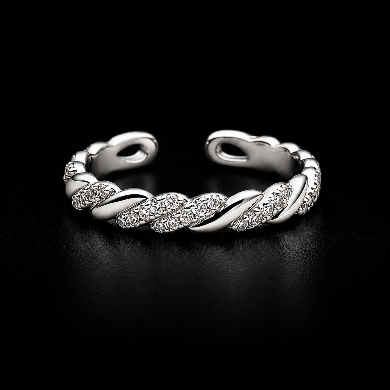 Integrated Crystal Twisted Silver Ring