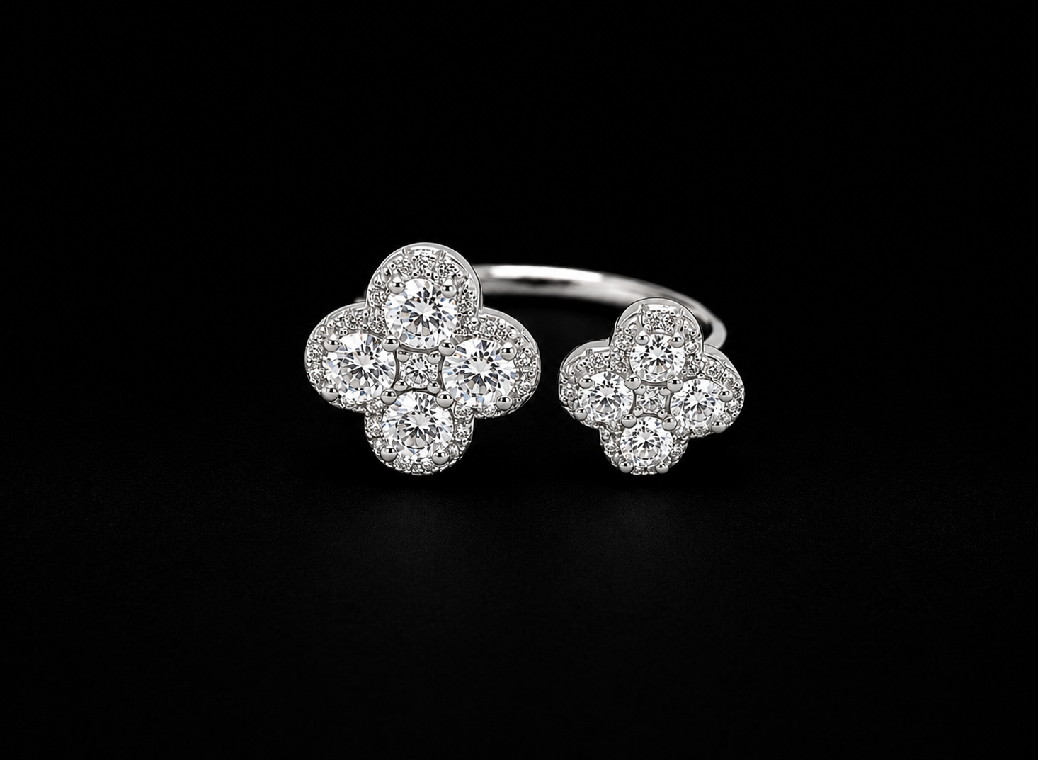 Double Clover Ring