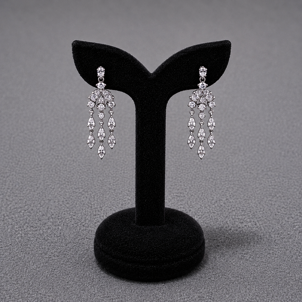 Chandelier Design Pear-Cut Crystals Set