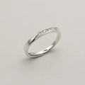 Elegant Intertwined Shimmering Wave Ring