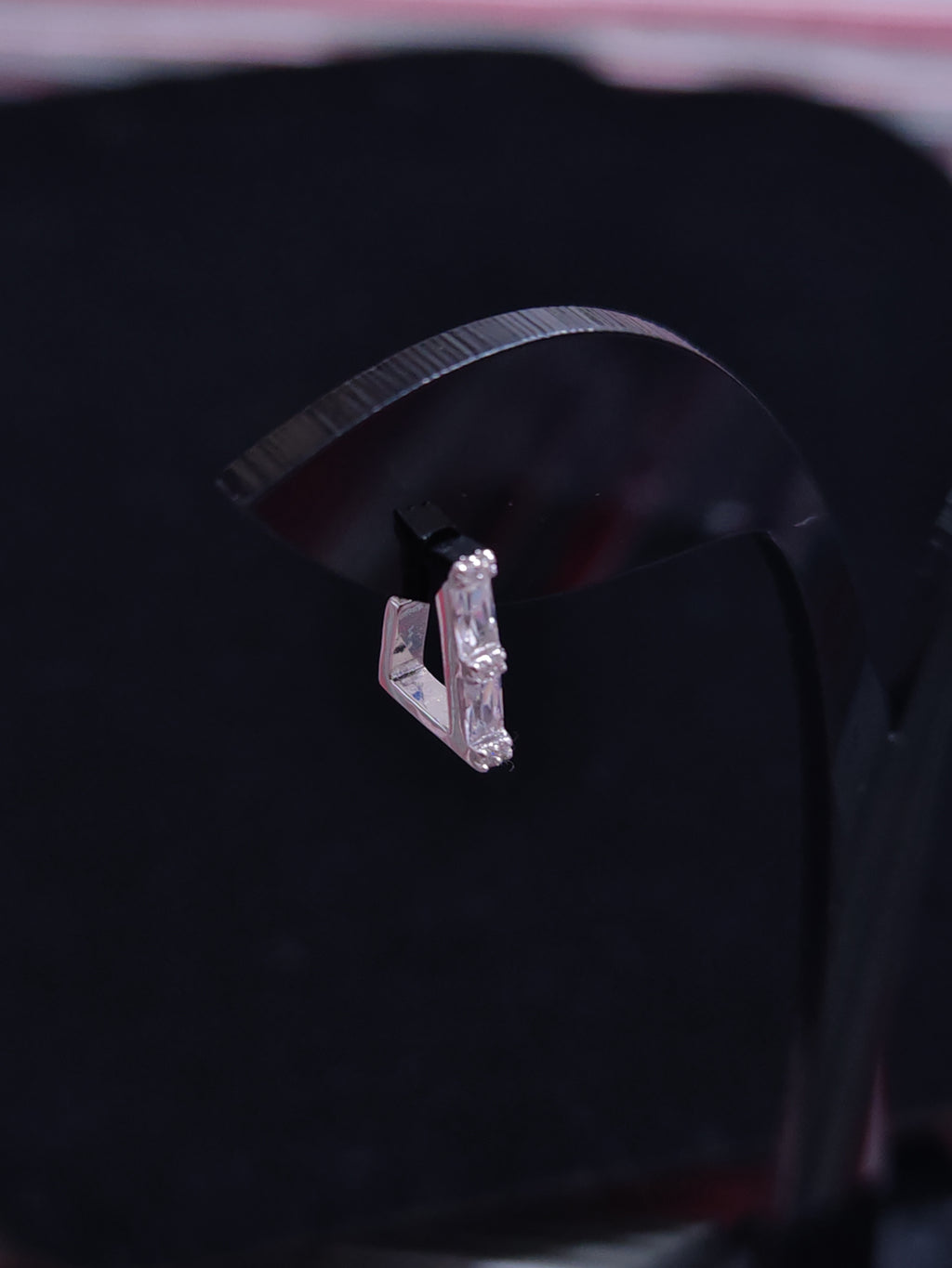 Elegant Geometric C-Hoop Studs