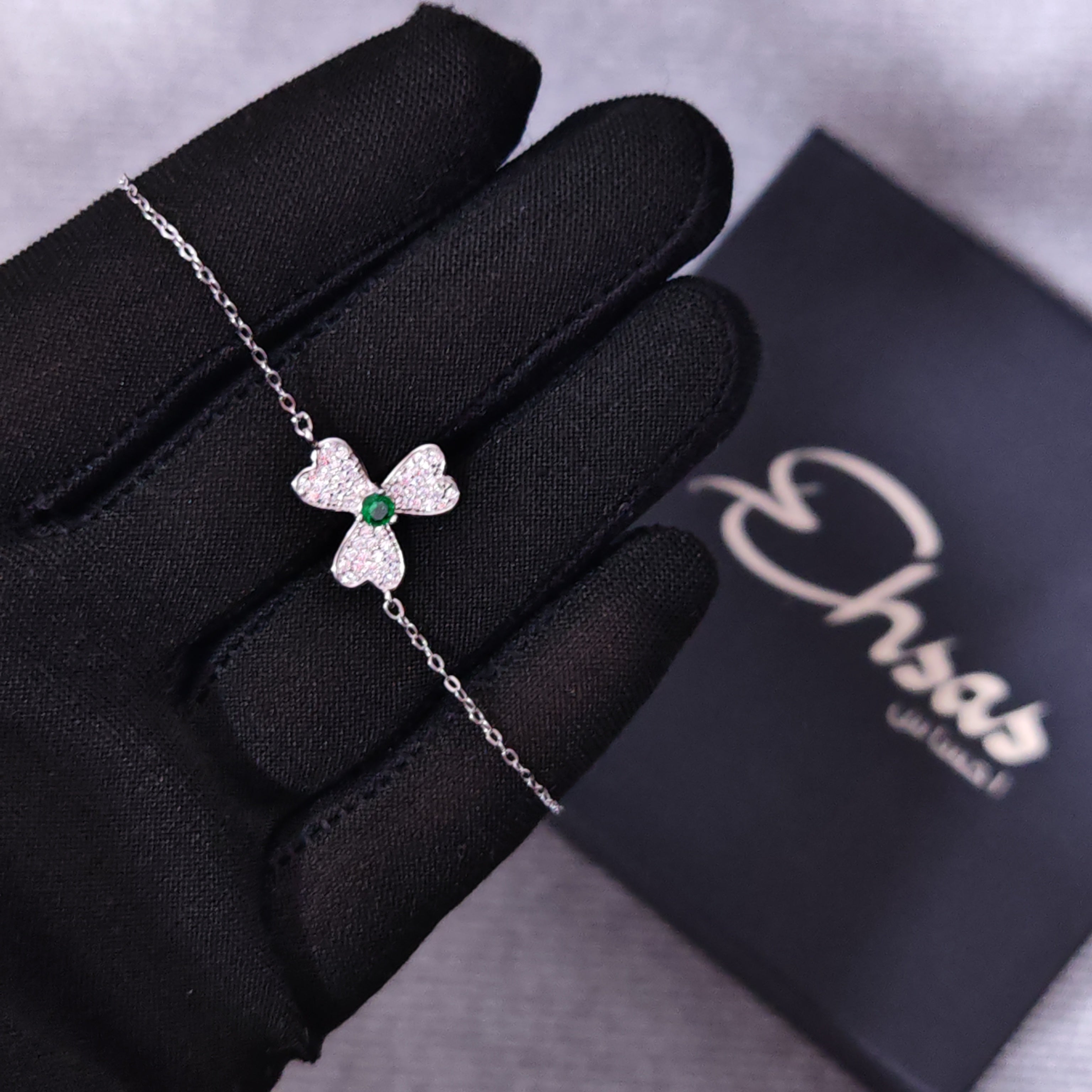 Three-Leaf Clover Jewelry Set Pavé-Set