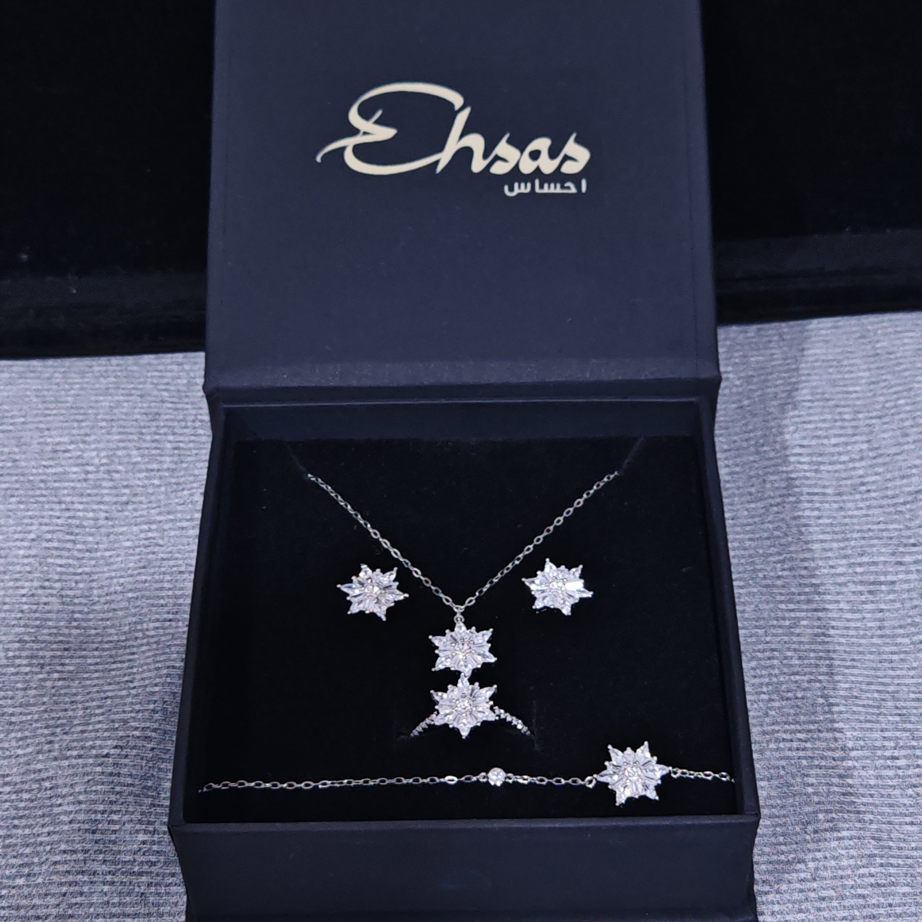 Snowflake Jewelry Set with Brilliant Sunburst
