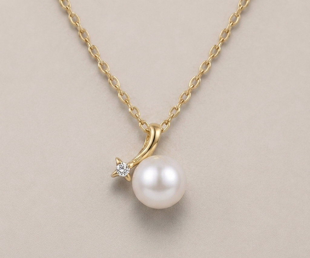 Pearl & Shimmering Star Pendant