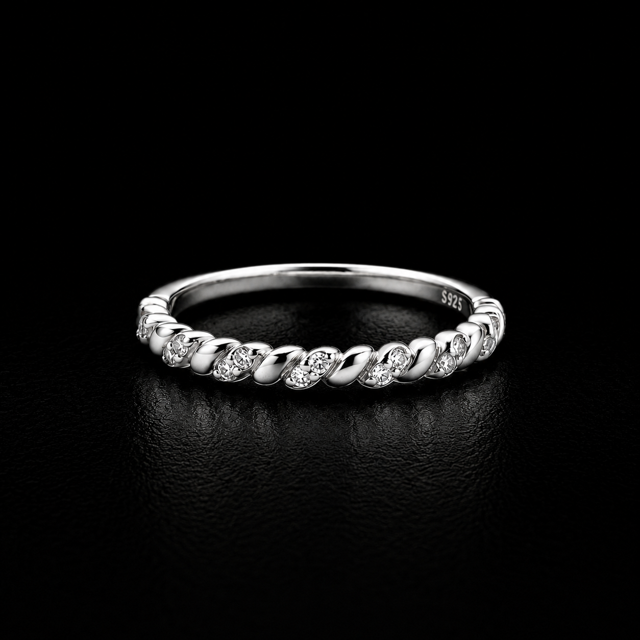 Elegant Twisted Rope Band with Shimmering Pavé