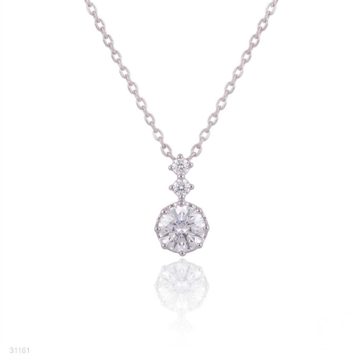 Radiant Silver Shooting Star Necklace – Ethereal Celestial Sparkle