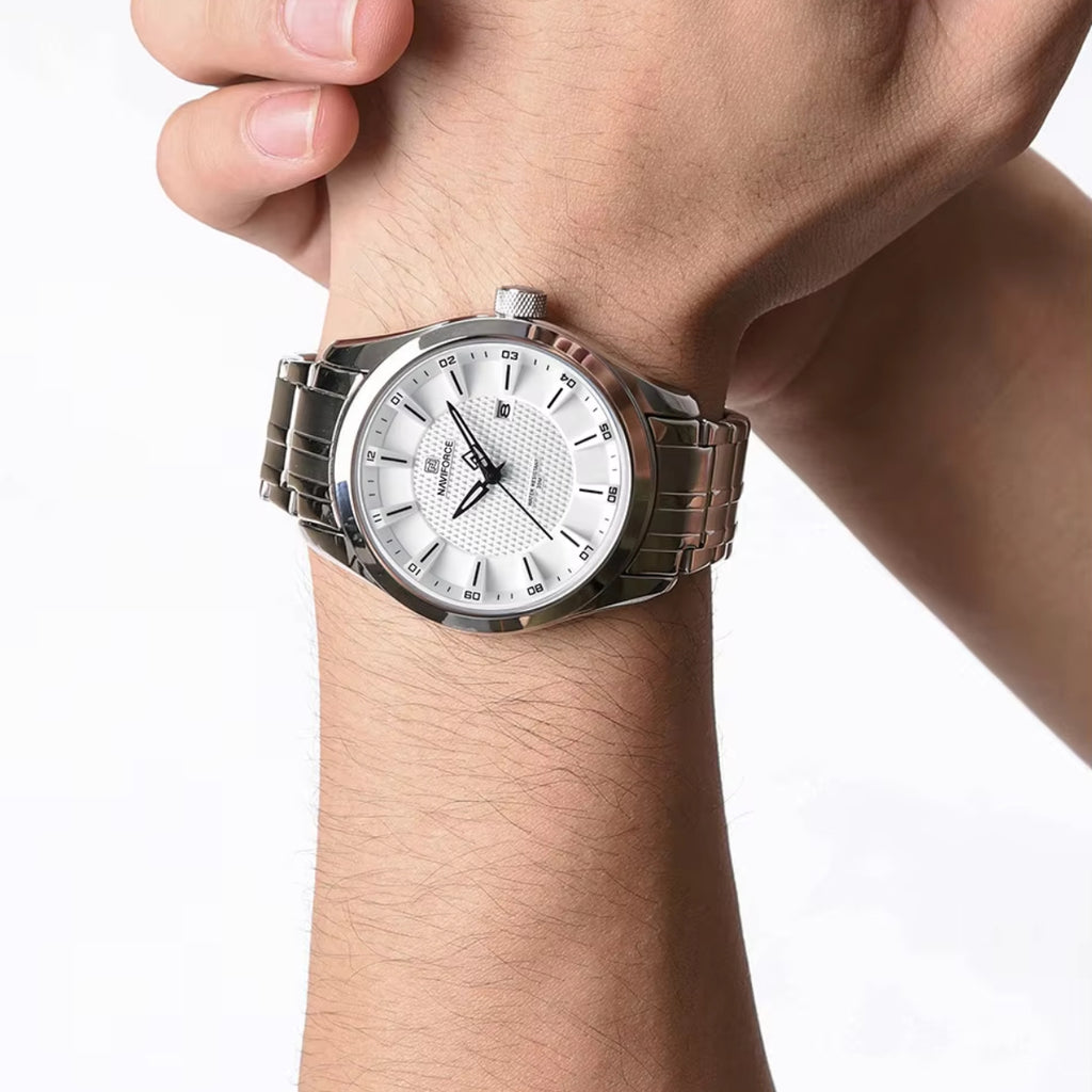 NAVIFORCE 8032 Men’s Stainless Steel Watch – Original Quartz Business Wristwatch - Silver and White