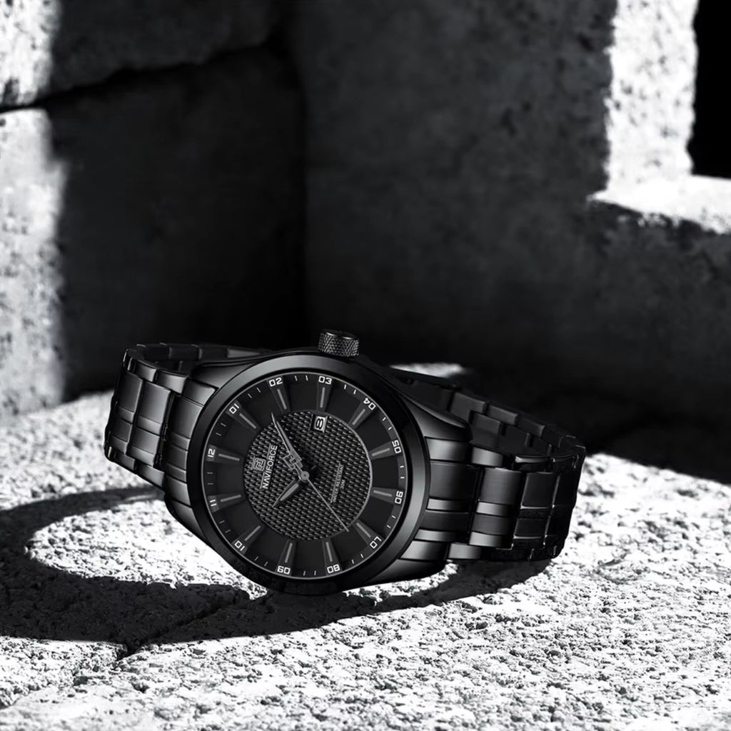 NAVIFORCE 8032 Men’s Stainless Steel Watch – Original Quartz Business Wristwatch - Black