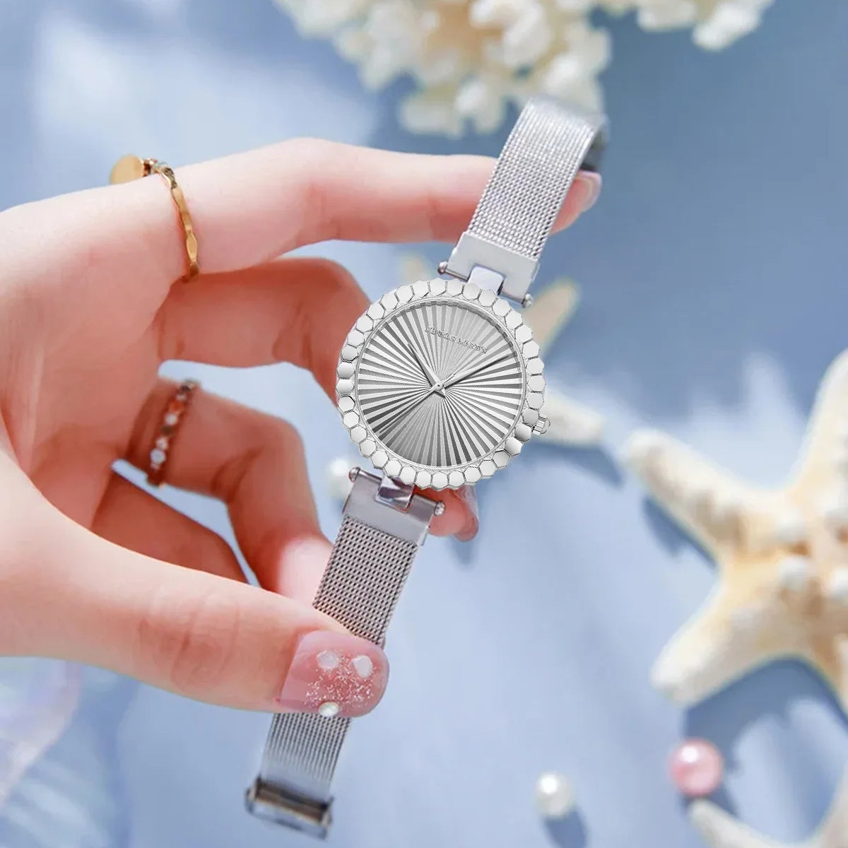 HANNAH MARTIN 1571 Women’s Fashion Watch – Unique Simple Design with Japanese Quartz & Stainless Steel Silver