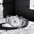 NAVIFORCE 8032 Men’s Stainless Steel Watch – Original Quartz Business Wristwatch - Silver and White