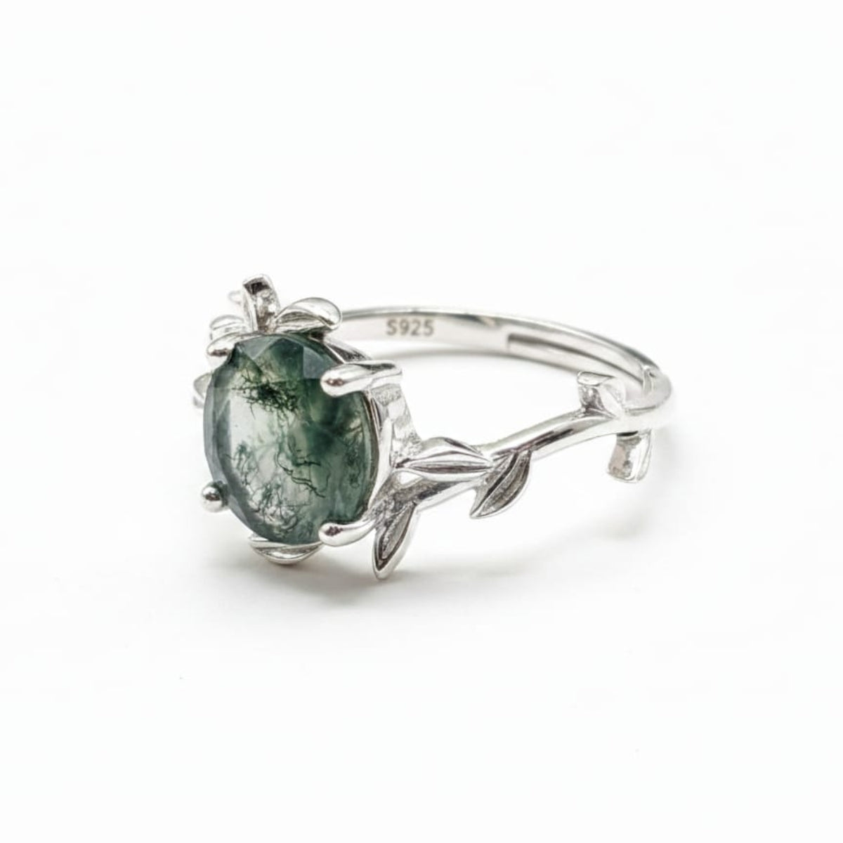 Round Moss Agate Vine Ring