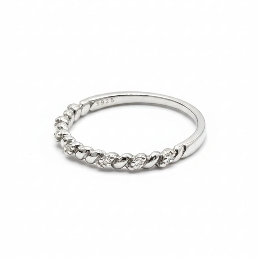 Elegant Twisted Rope Band with Shimmering Pavé
