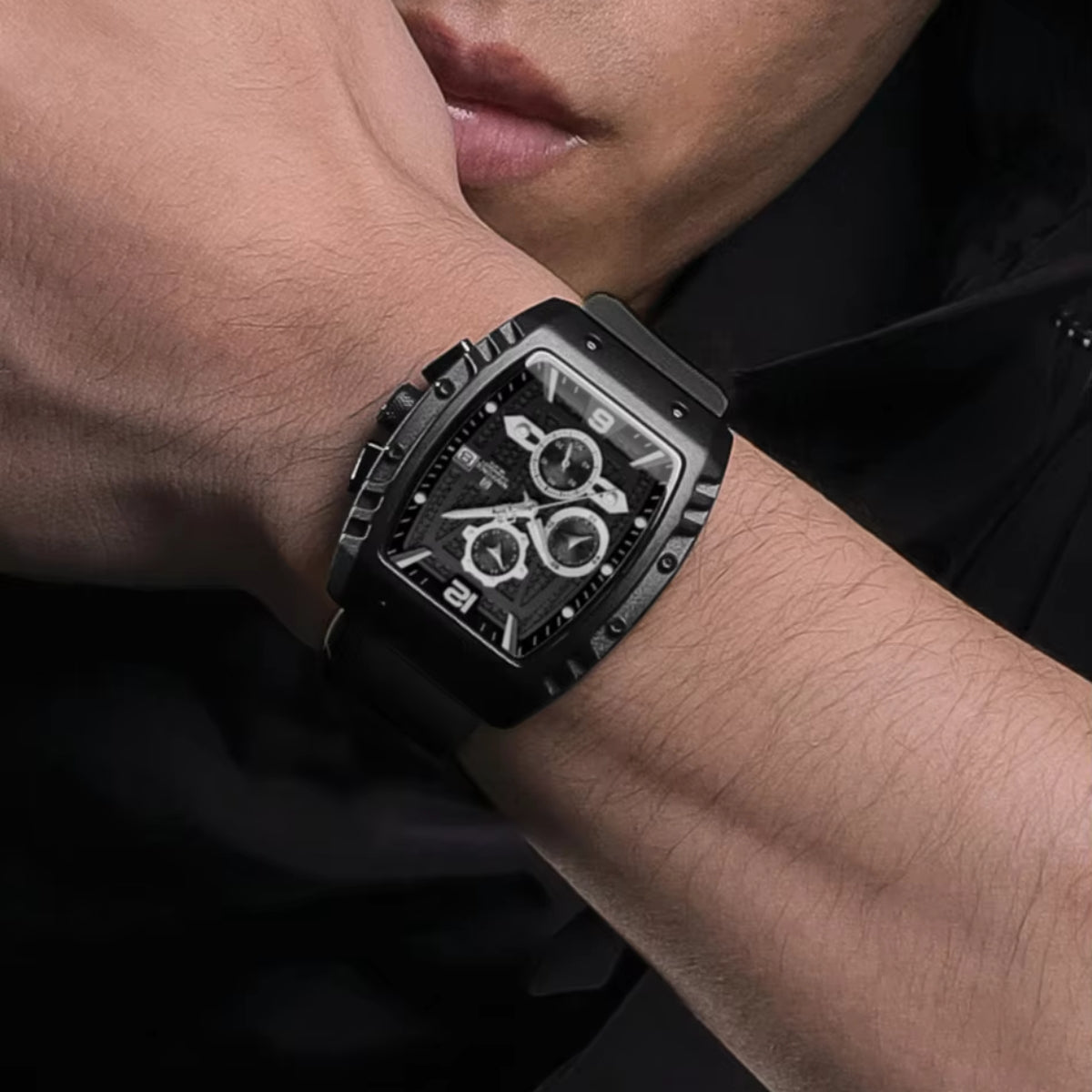 NAVIFORCE 8025 Men’s  Designer Watch – New Quartz Chronograph with Rubber Strap - Black