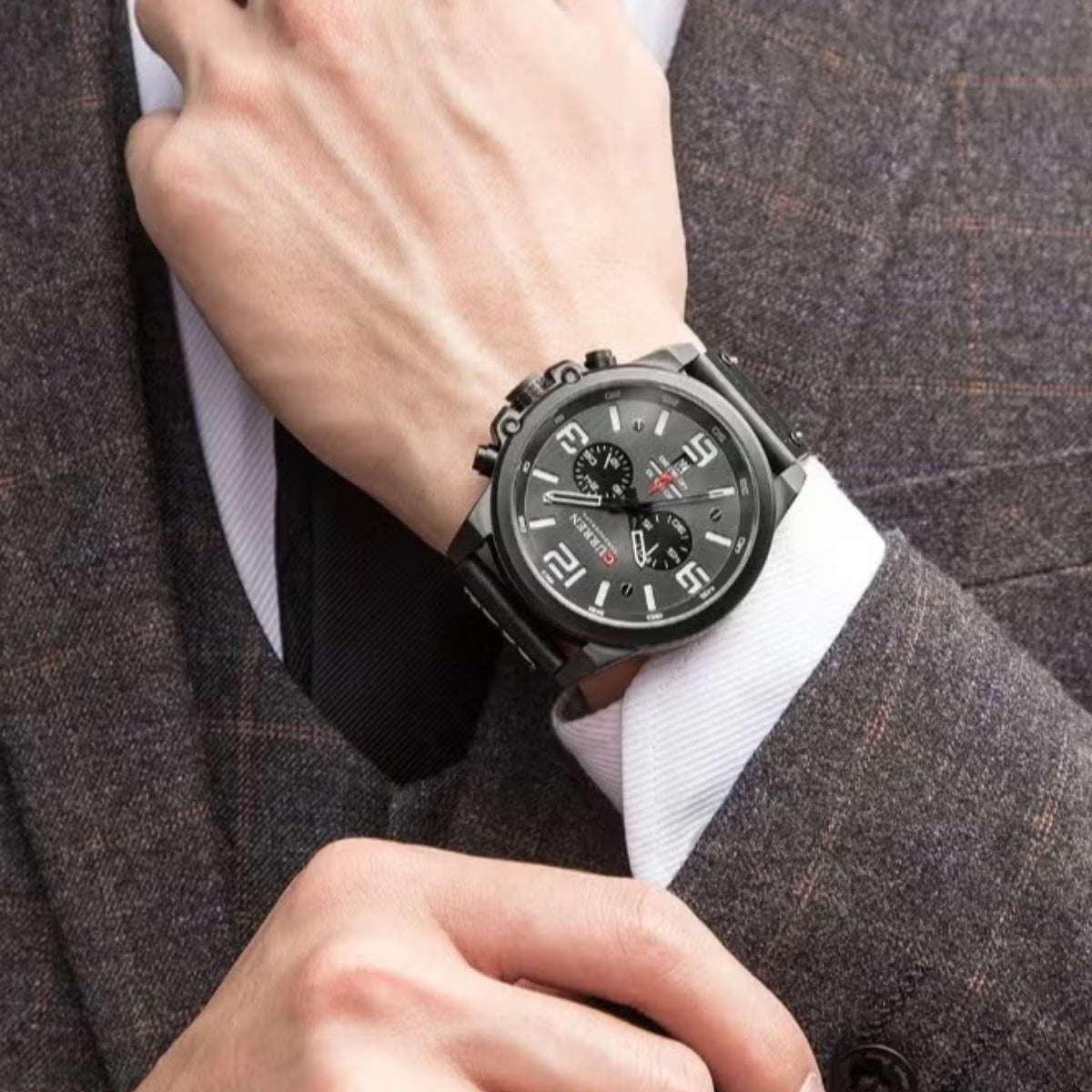 Curren 8314 Men Sport Chronograph Watch Top Fashion Genuine Leather Wristband Waterproof Quartz Black 8314