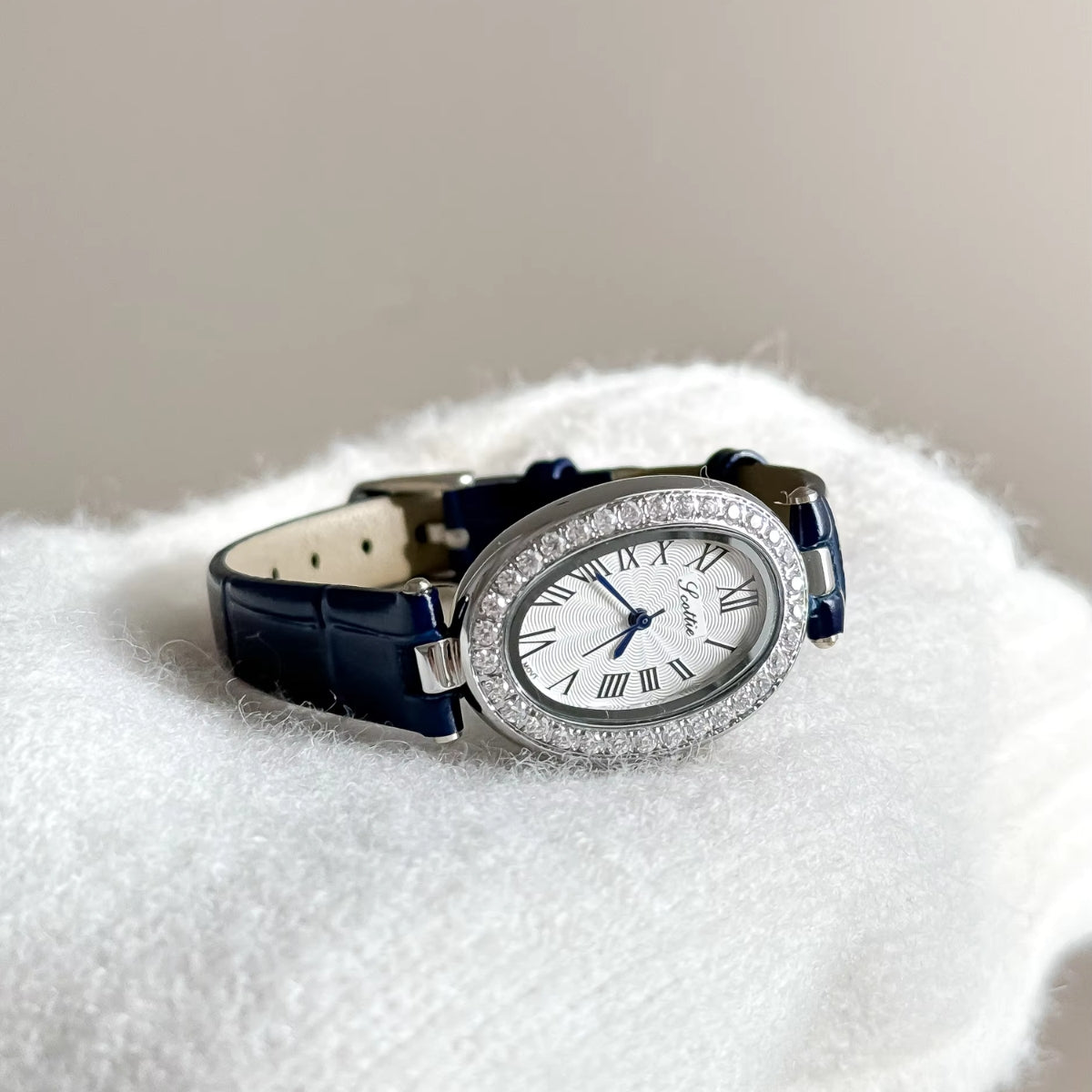 Scottie 9780 Women’s High-End Oval Watch – Elegant Leather Quartz Wristwatch for - Blue
