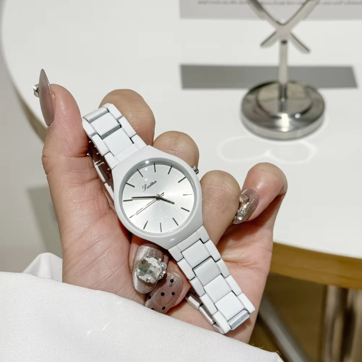 Scottie 9729 Women’s Simple Luxury Watch – Waterproof Stainless Steel Quartz with White Dial