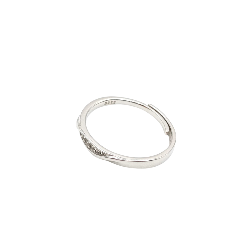 Elegant Intertwined Shimmering Wave Ring
