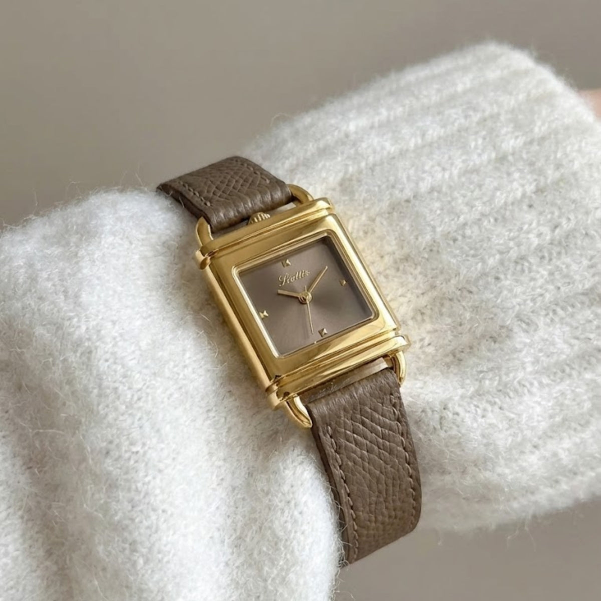 Scottie 9741 Women’s Luxury Square Watch – Waterproof Custom Quartz Wristwear with Leather Strap Gray
