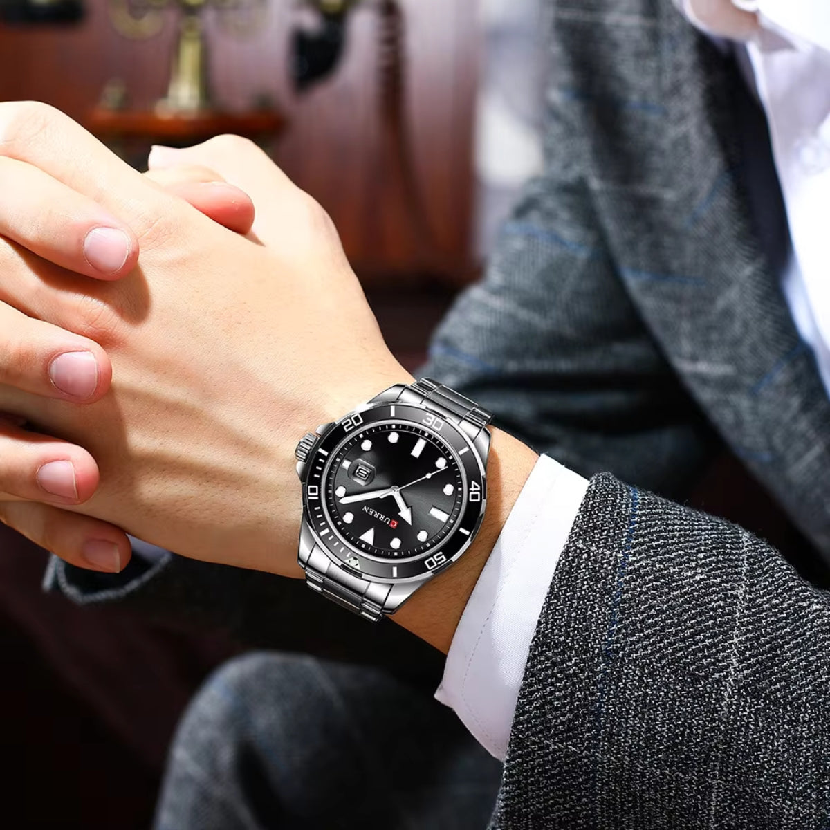 CURREN 8388 Men’s Luxury Quartz Watch 3ATM Waterproof Stainless Steel Classic Wristwatch Silver and Black