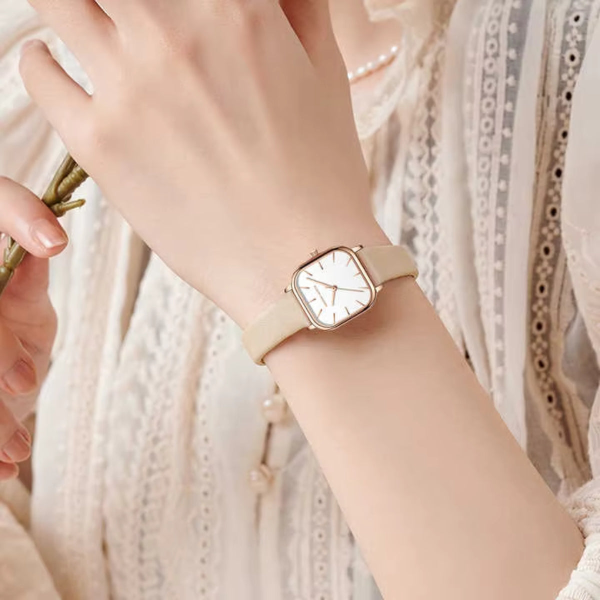 Hannah Martin 1591 Women’s Square Watch – Waterproof Leather Quartz Business Wristwatch White Dial