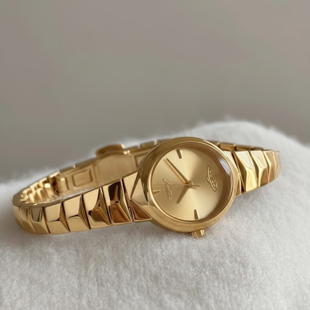 Scottie 9782 Women’s Snakebone Bracelet Watch – New Luxury Fashion Wristwatch  Gold