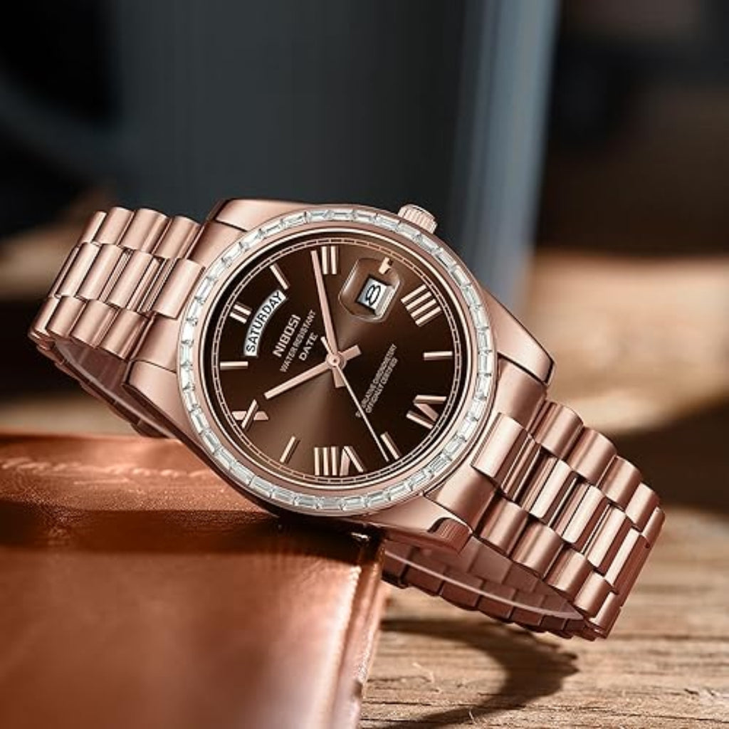 NIBOSI 2628 Luxury Men’s Quartz Watch – Faceted Crystal Bezel & Sunburst Dial Precision Business Timepiece Rose Gold Brown