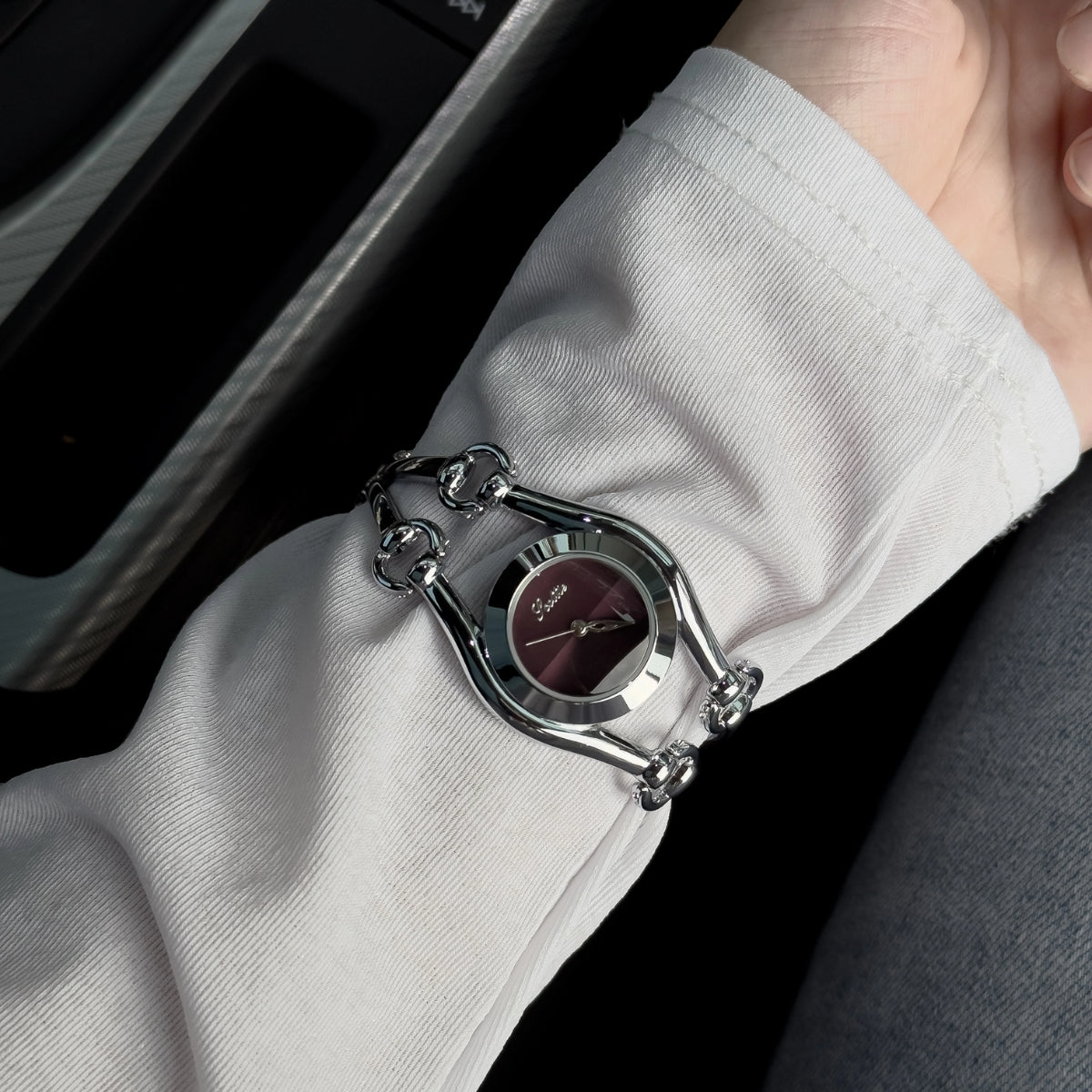 Scottie 9737 Women’s Luxury Watch – New Shape Alloy Wristwatch with Buckle Clasp Purple