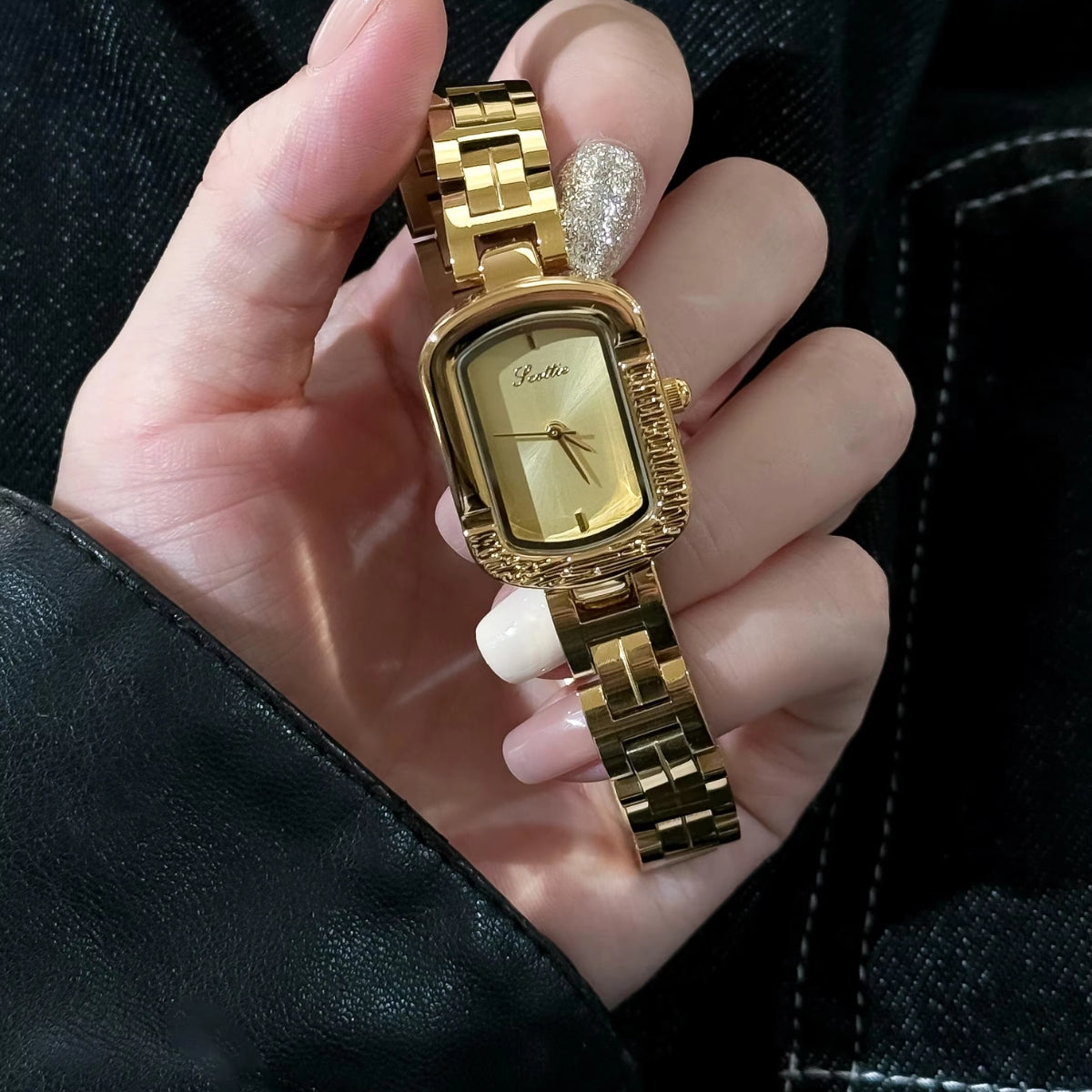 Scottie 9723 Women’s Modern Luxury Watch – Elegant Analog Quartz Wristwatch with Waterproof Alloy Band Gold