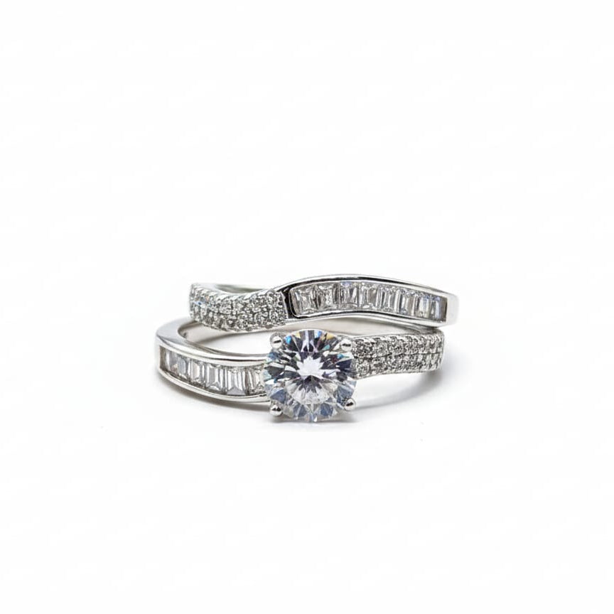 Overlapping Solitaire Silver Ring set