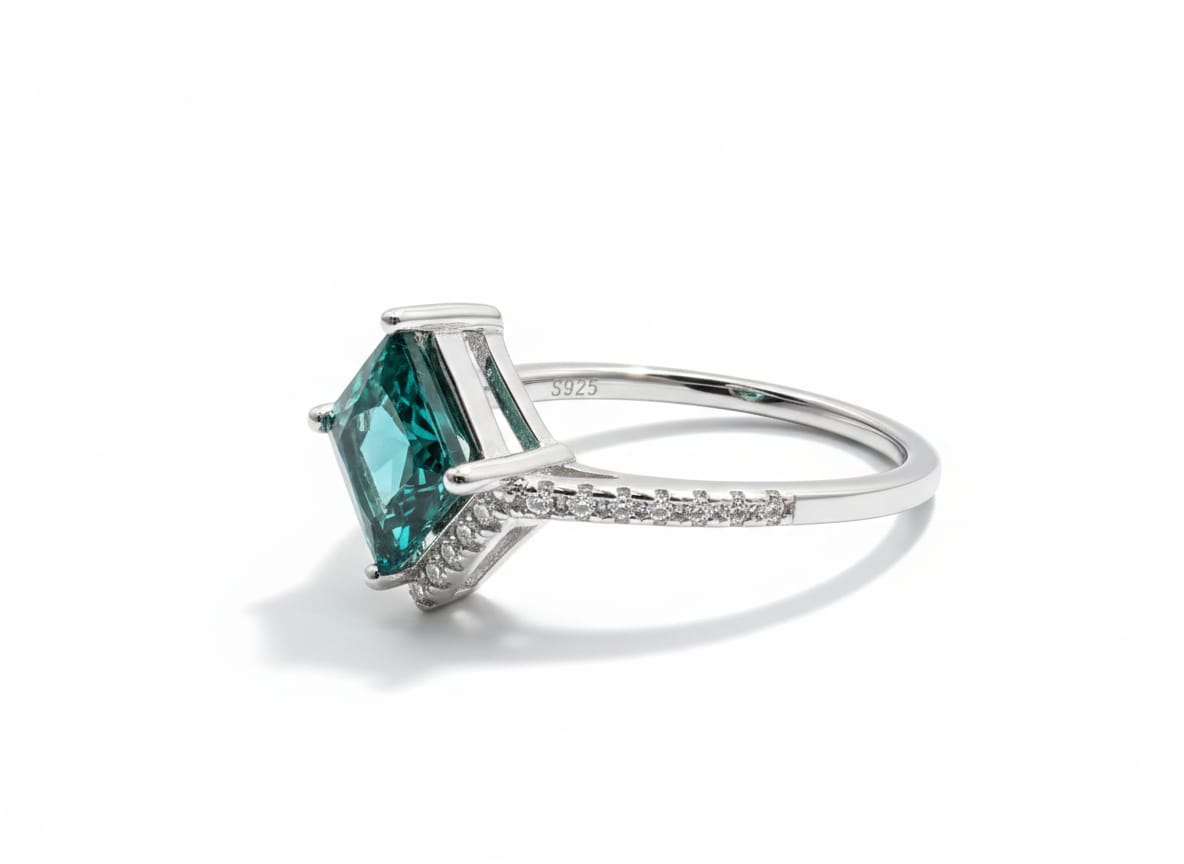 Princess-Cut Emerald Green Ring