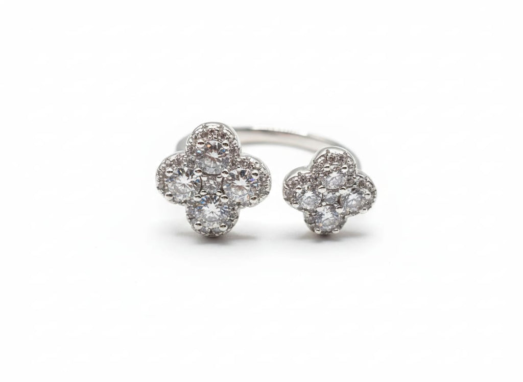 Double Clover Ring
