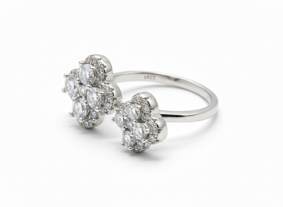 Double Clover Ring