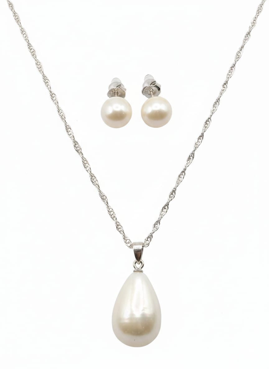 Teardrop Pearl Necklace & Stud Earring Set