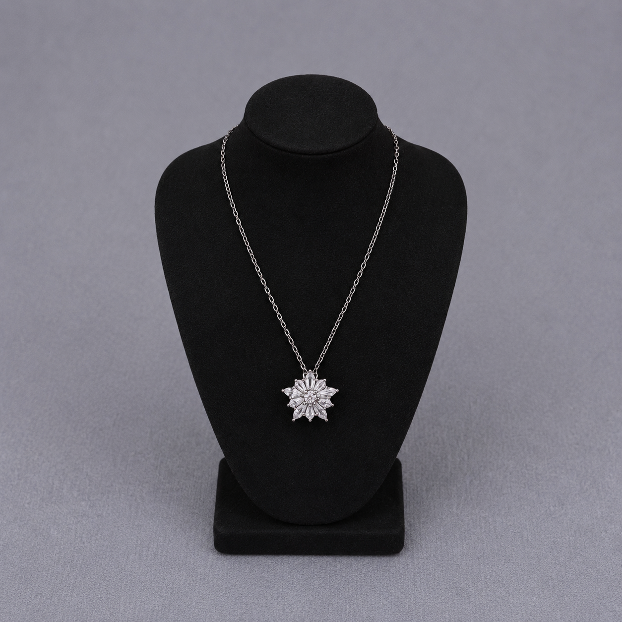 Snowflake Jewelry Set with Brilliant Sunburst